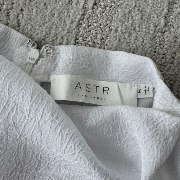 Astr Asymmetrical White Tank Top Size Medium - Picture 2 of 2